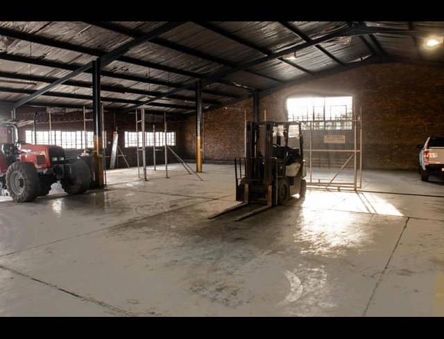 INDUSTRIAL PROPERTY TO RENT IN CAMPSDRIFT
